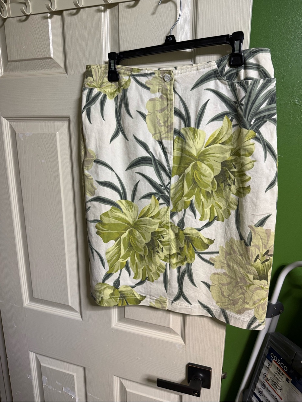 Karen Kane Green Floral Pencil Skirt